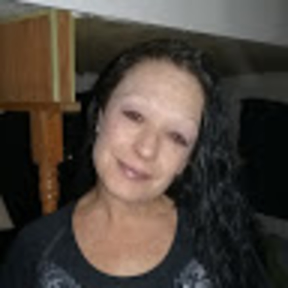 Meet your Posher, Deena